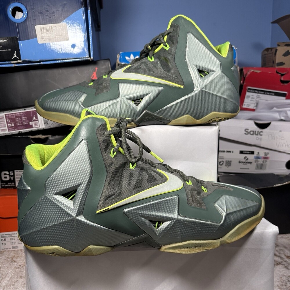 Size 13 - Nike LeBron 11 Dunkman